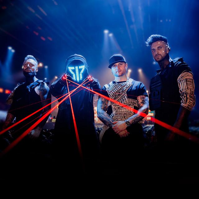 Pressbild för Smash Into Pieces