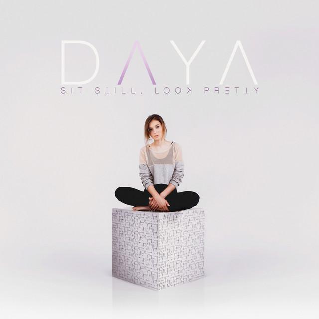 Hide Away – Daya