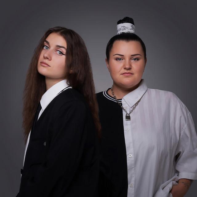 Teresa & Maria – alyona alyona, Jerry Heil