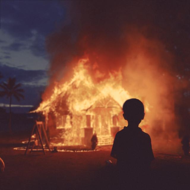 Burning Down – Alex Warren