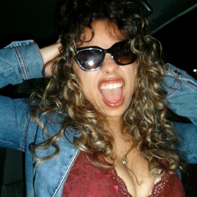 iloveitiloveitiloveit – Bella Kay