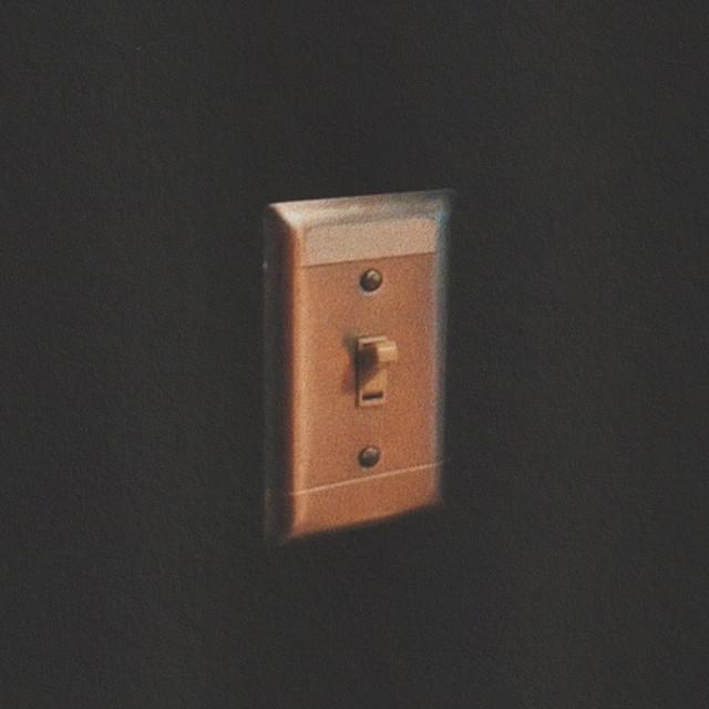 Light Switch – Charlie Puth